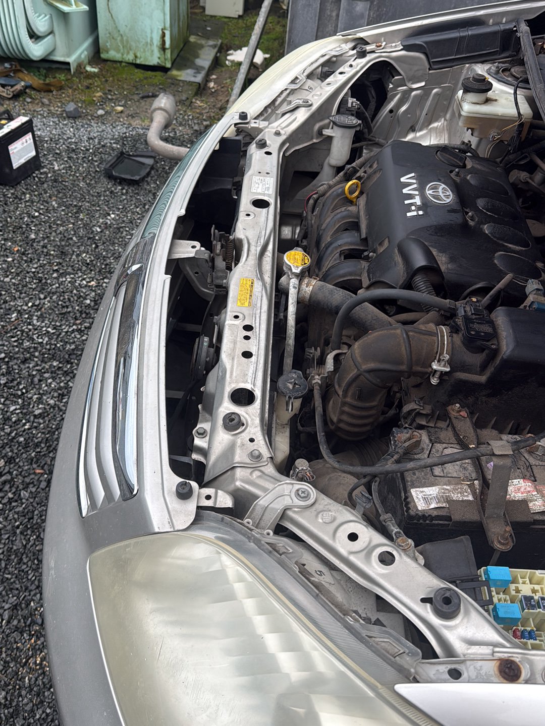 2003-2011 Toyota Raum Z20 NCZ20 - Radiator Support PN:
