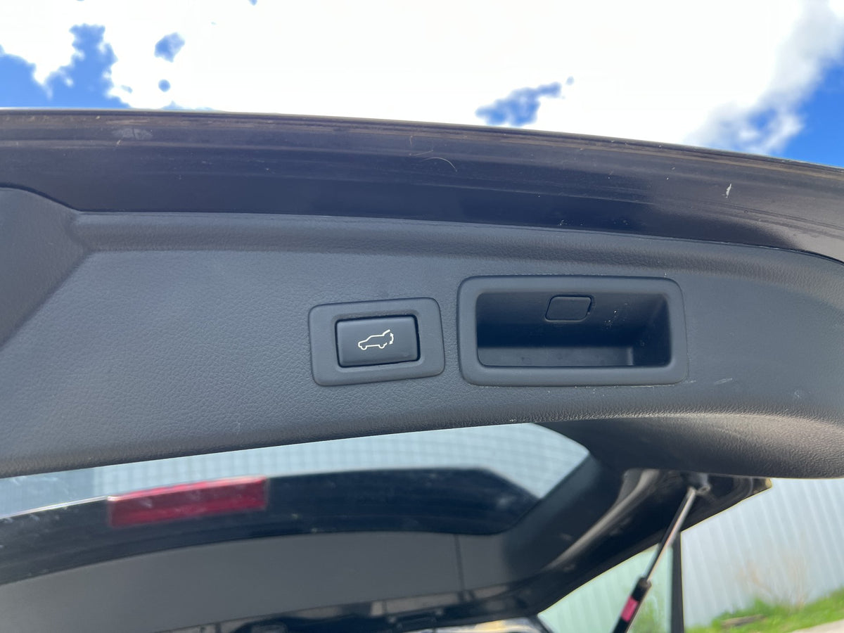 2013 Subaru Forester SJ5 - Tailgate Open/Close Switch PN: