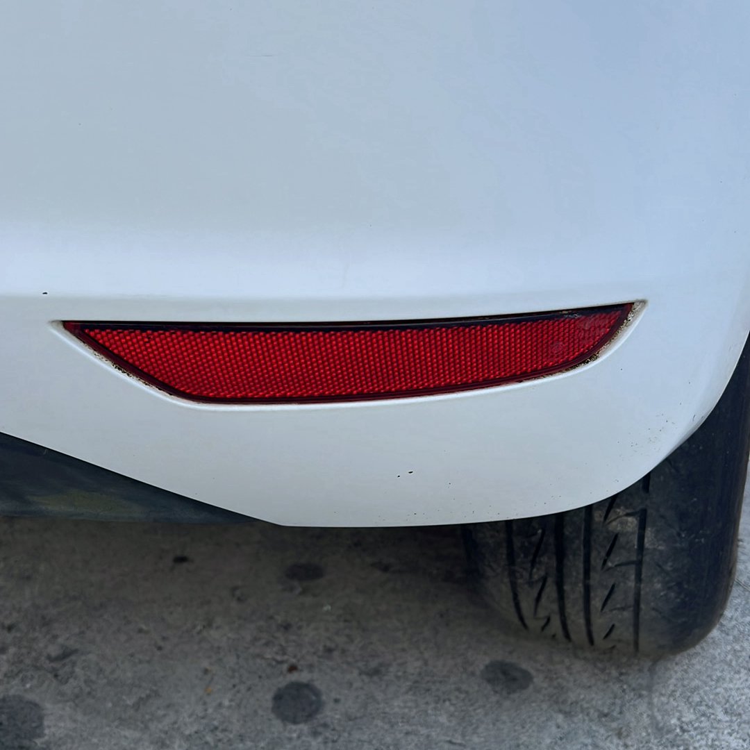Jun 2010 to Mar 2013- Volkswagen Golf Gen 6 Hatchback- Right Rear Bumper Reflector- R Type