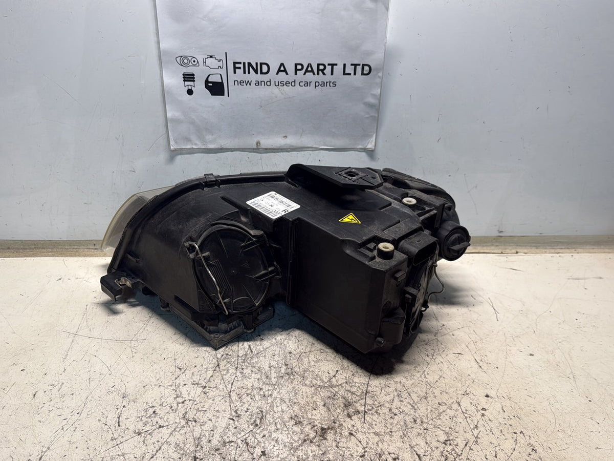 2004-2008 Audi A3- Right Headlight PN: 0301 231 676
