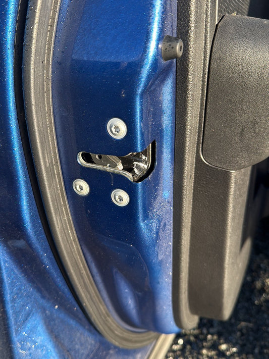 2007-2013 Nissan X-Trail T31- Left Front Lock Mechanism PN: