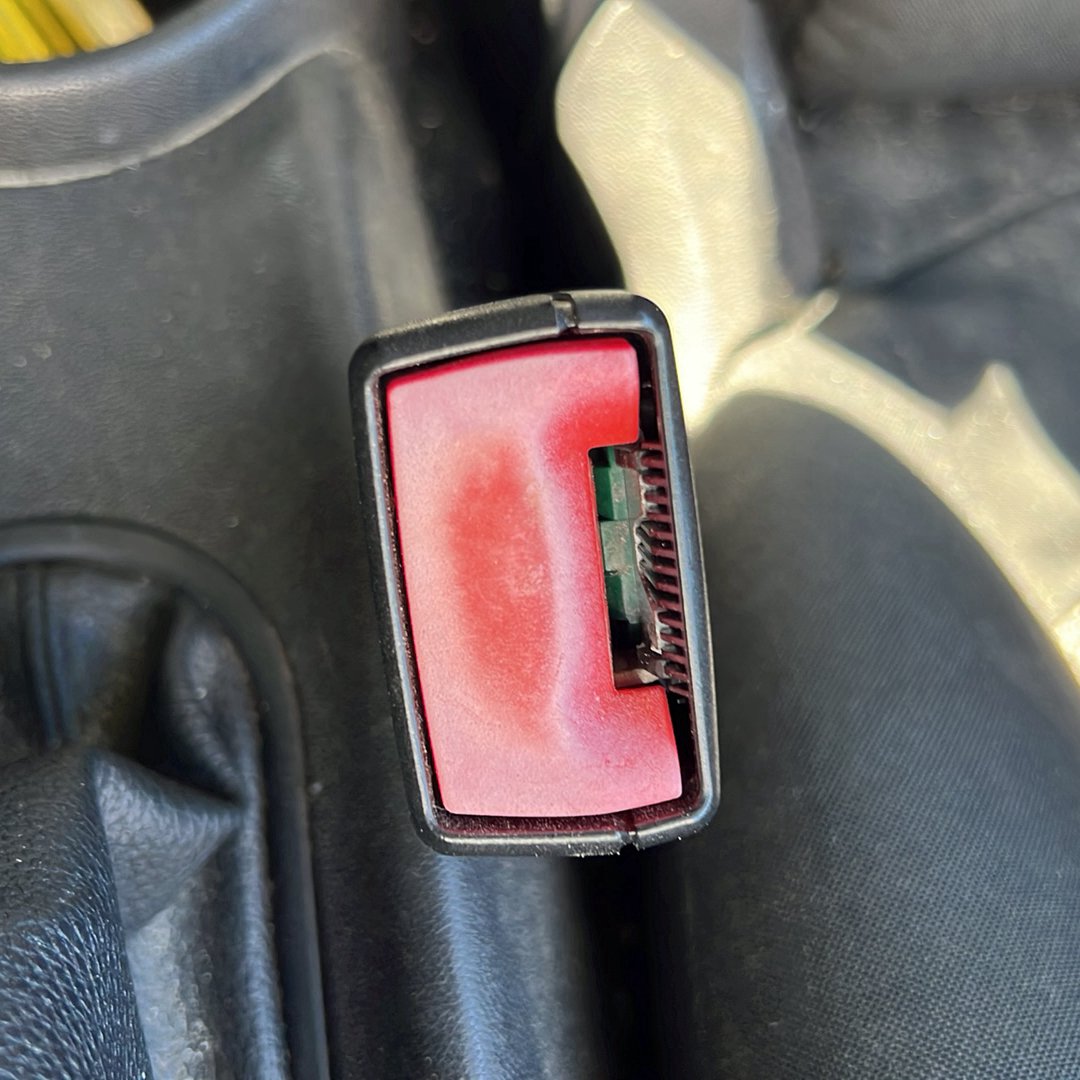 2008-2014 MINI Cooper R55 WMWML320X0TM93432 - Left Front Seat Belt Stalk PN: