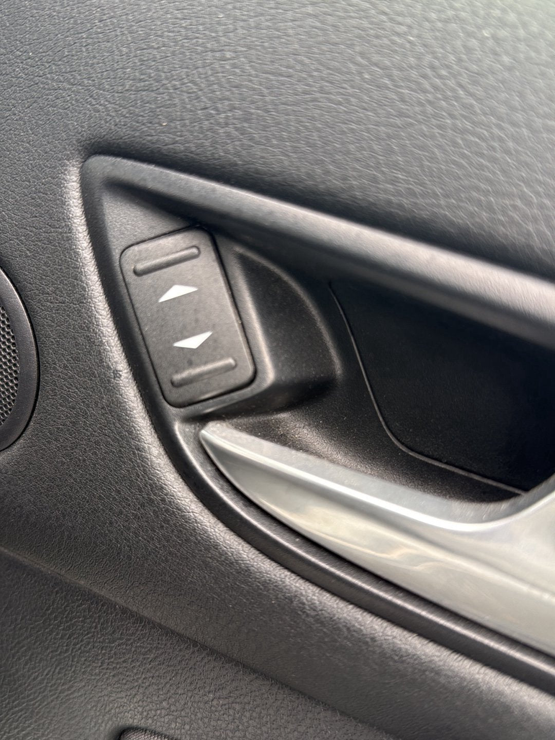 2007-2014 Ford Mondeo MK4 - Right Rear Window Switch PN: