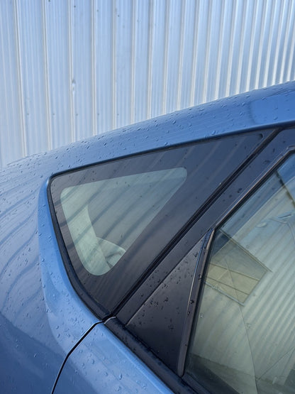 2004-2009 Toyota Prius- Right Rear Side Glass PN: