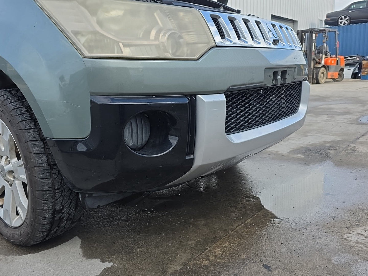 2007 Mitsubishi Delica CV5W - Front Bumper PN:
