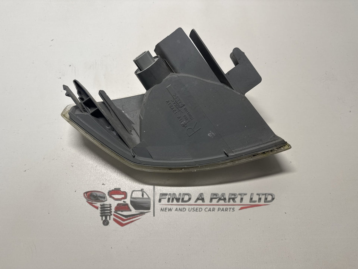 2004 Nissan X-Trail T30 - Right Corner Light PN: 3443