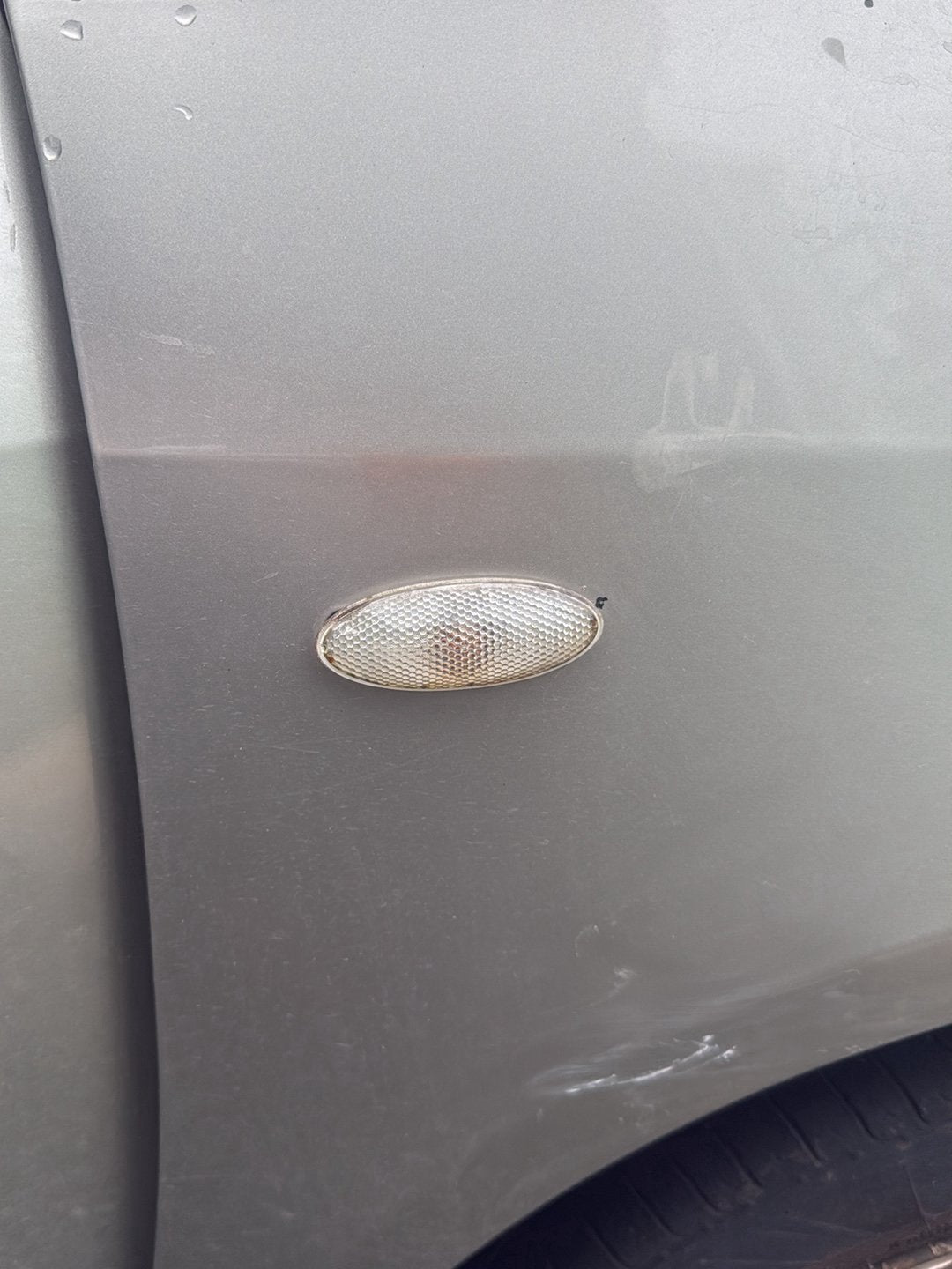 2003-2011 Toyota Raum Z20 NCZ20 - Right Indicator PN: