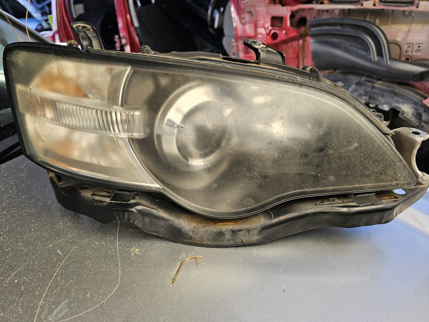 2003-2008 Subaru Legacy BP - Right Headlight PN: 100-20792