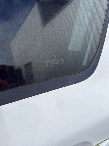 2012-2020 Skoda Octavia 5E - Left Front Door Window PN: