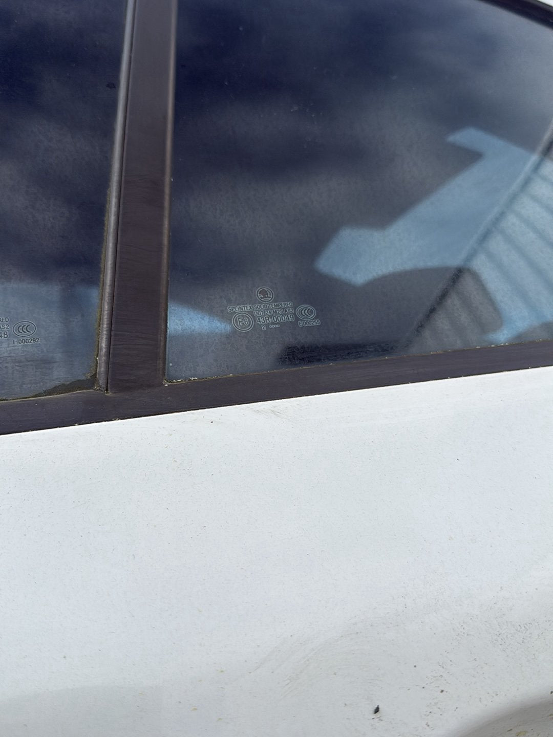 2012-2020 Skoda Octavia 5E - Left Rear Quarter Door Glass PN: