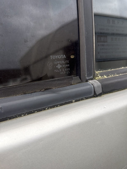 2003-2011 Toyota Raum Z20 NCZ20 - Left Rear Door Window PN: