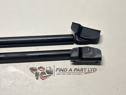 2008 Subaru Impreza GH - tailgate strut pair PN: 4ZI14 FK23, 4ZI24 FK24