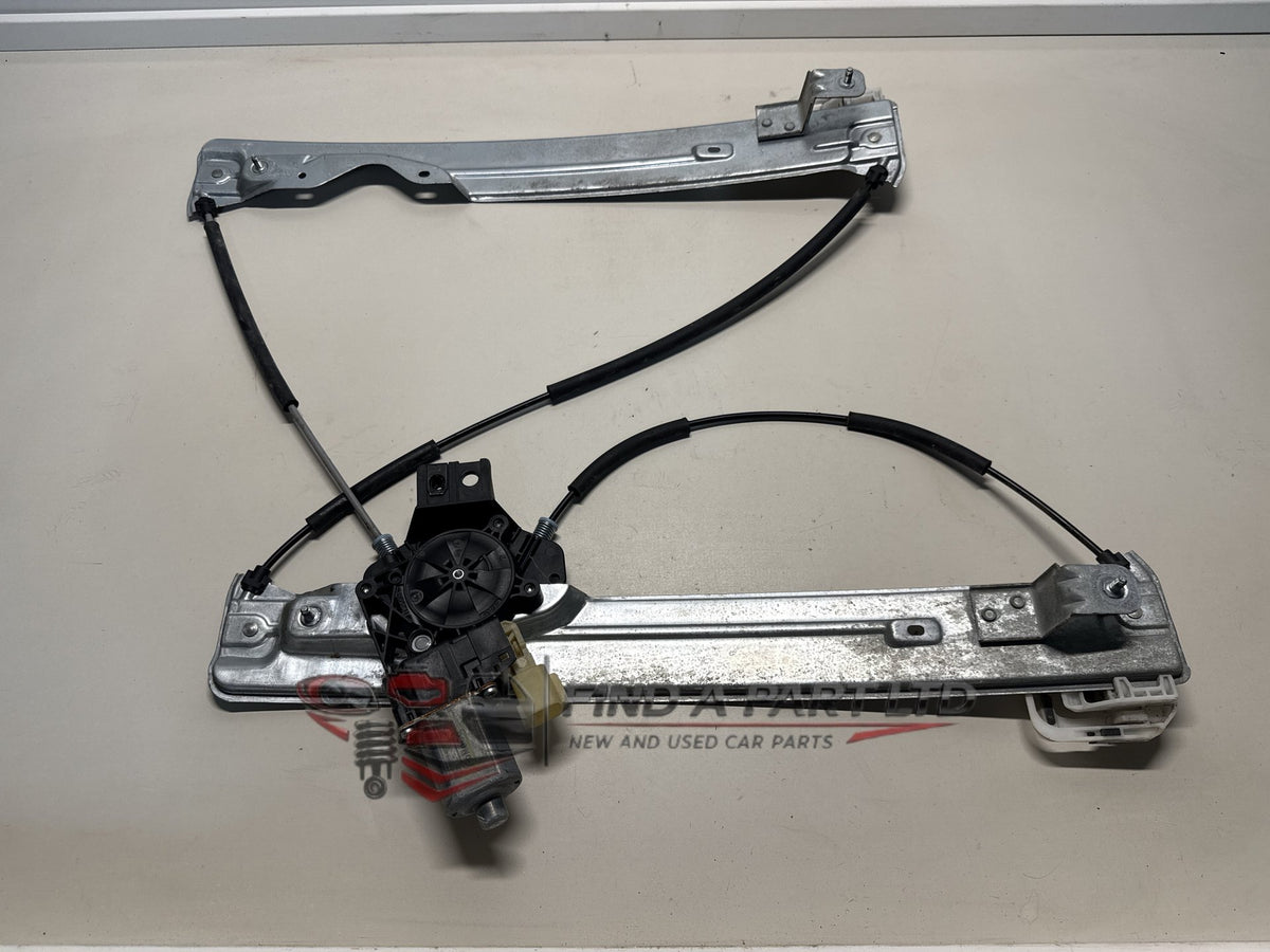 2014 Ford Kuga MK2 - Right Front Window Regulator/Motor PN: 0 130 822 733
