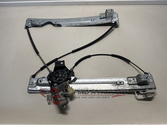 2014 Ford Kuga MK2 - Right Front Window Regulator/Motor PN: 0 130 822 733