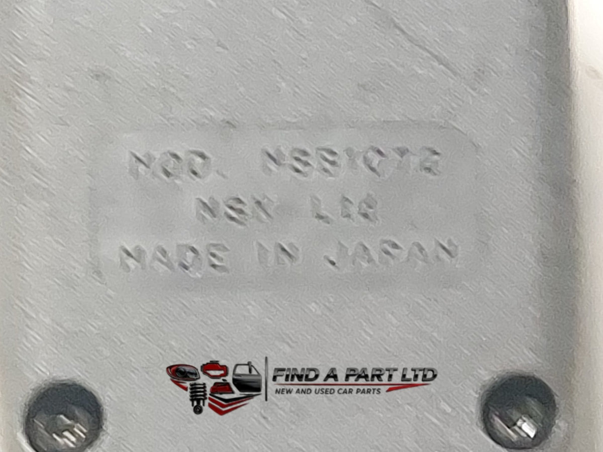 2000 Honda CR-V RD1 - Left Front Seat Belt Stalk PN: 401072