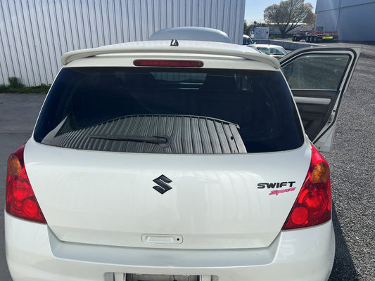 2006 Suzuki Swift ZC31S - Tailgate Shell PN: