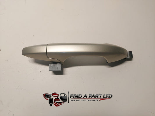 2007 Honda CR-V RE4 - Left Front Exterior Door Handle PN: