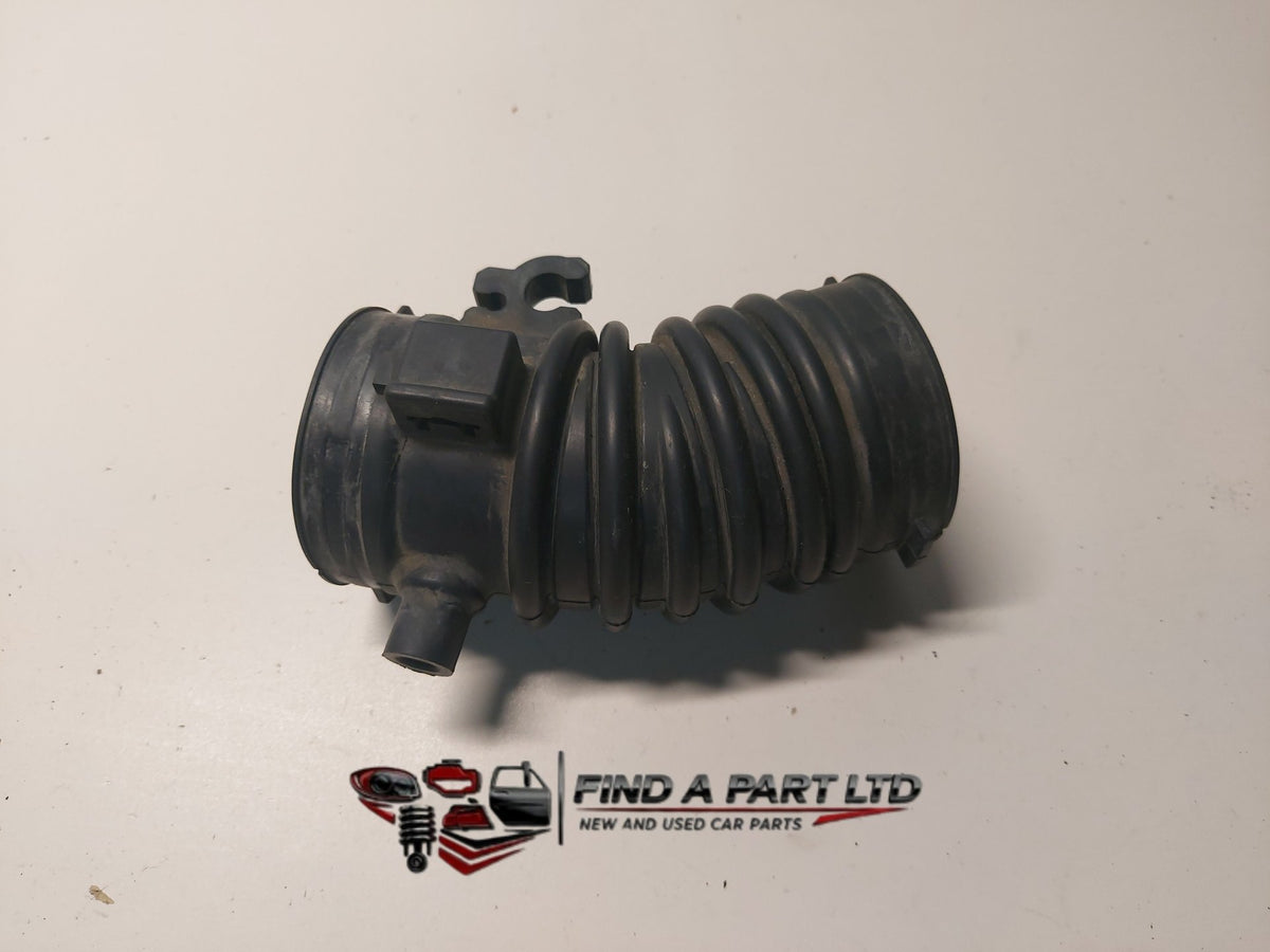 2009 Mazda Atenza GH - AIR INTAKE HOSE PN: L837 13 221