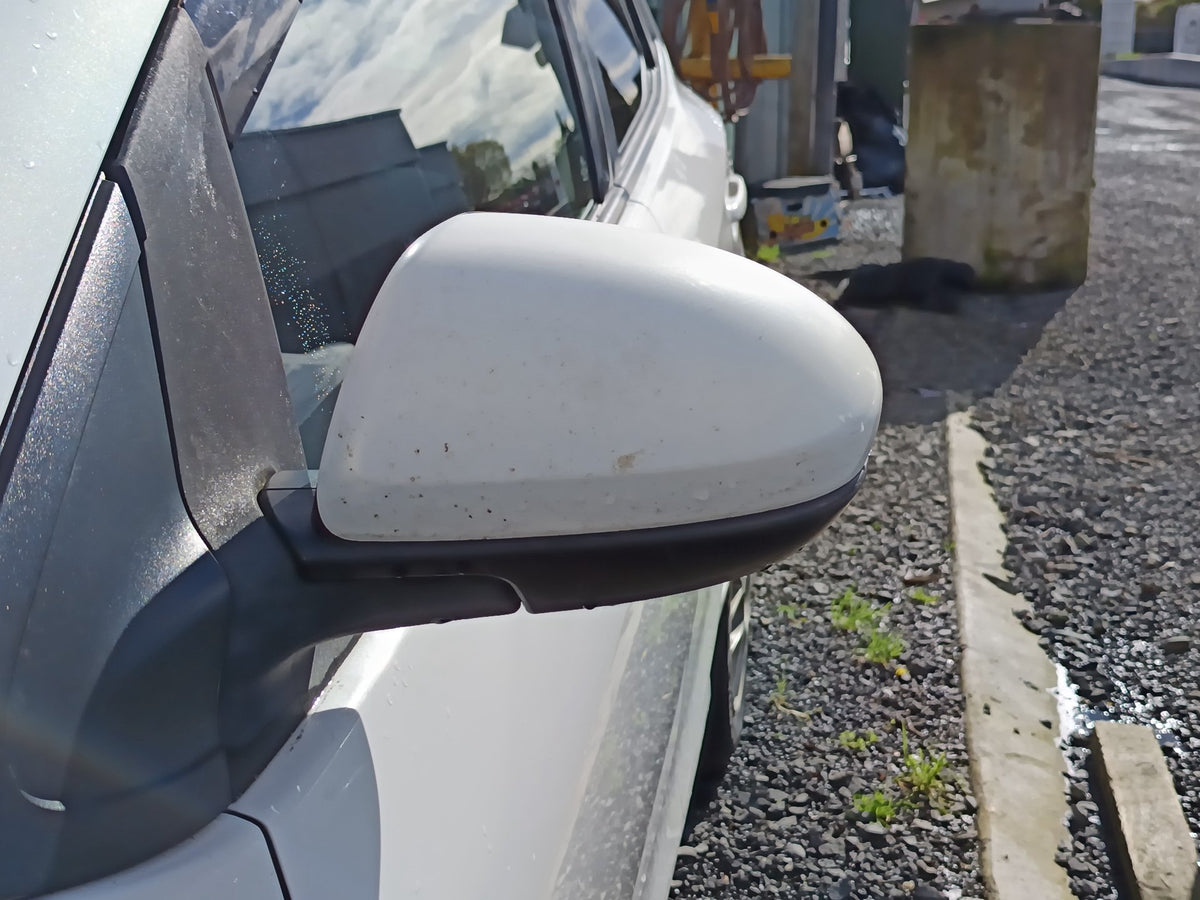2011 Mazda Demio DE - Left Door Mirror PN: 5 wires