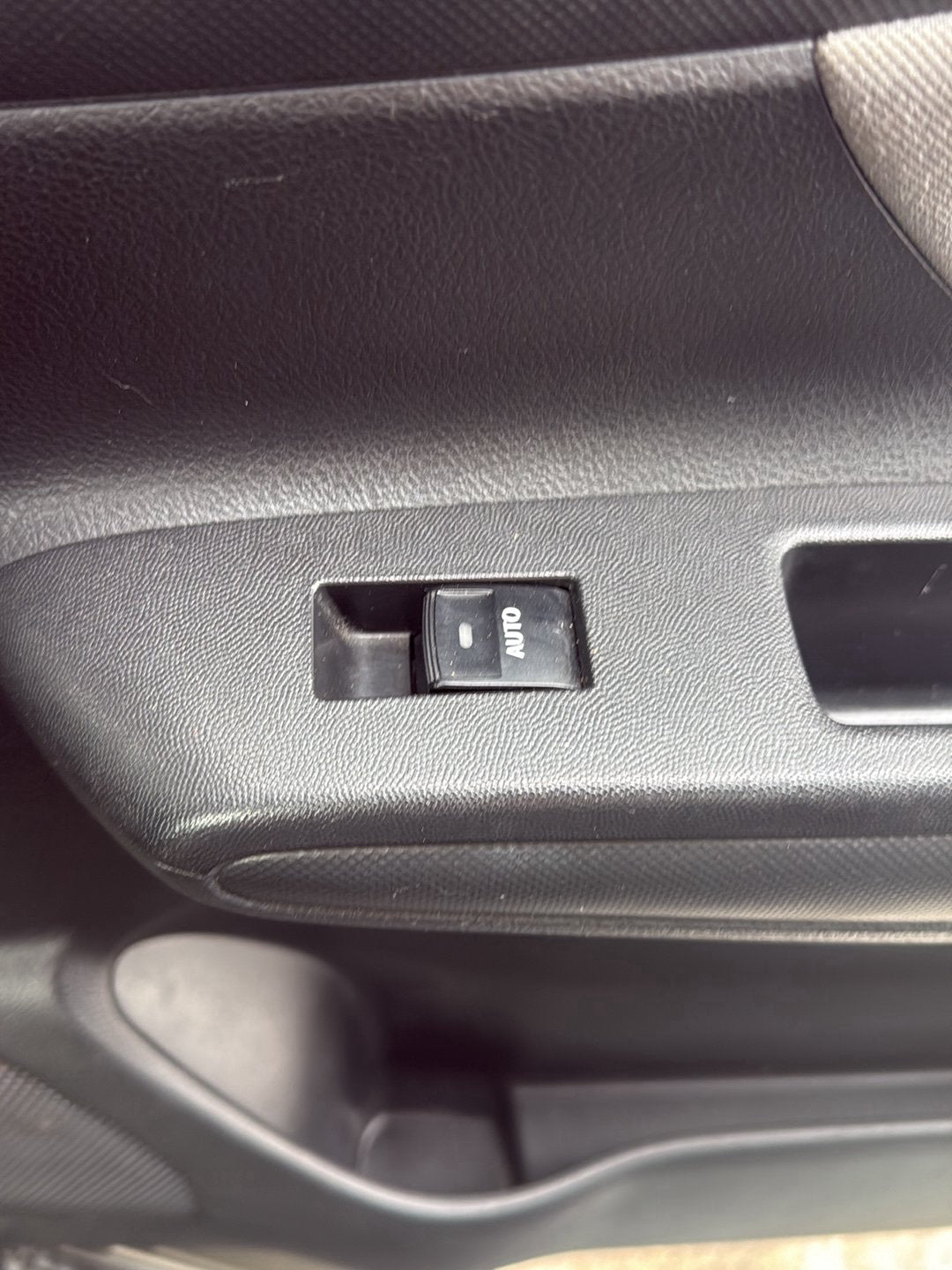 2009-2017 Toyota Wish ZGE20 - Right Rear Window Switch PN: