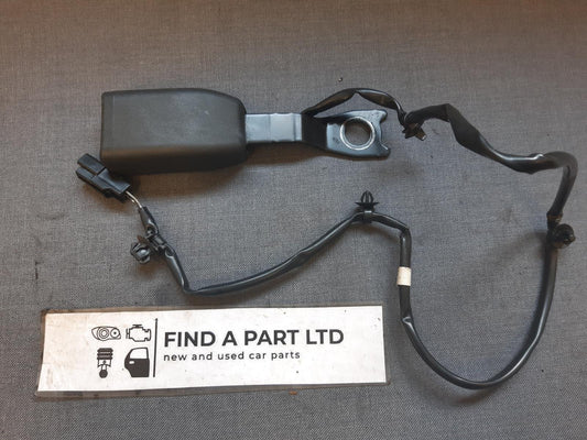Nov 2006 to Sep 2009 - Mitsubishi Outlander ZG - Right Front Seat Belt Stalk