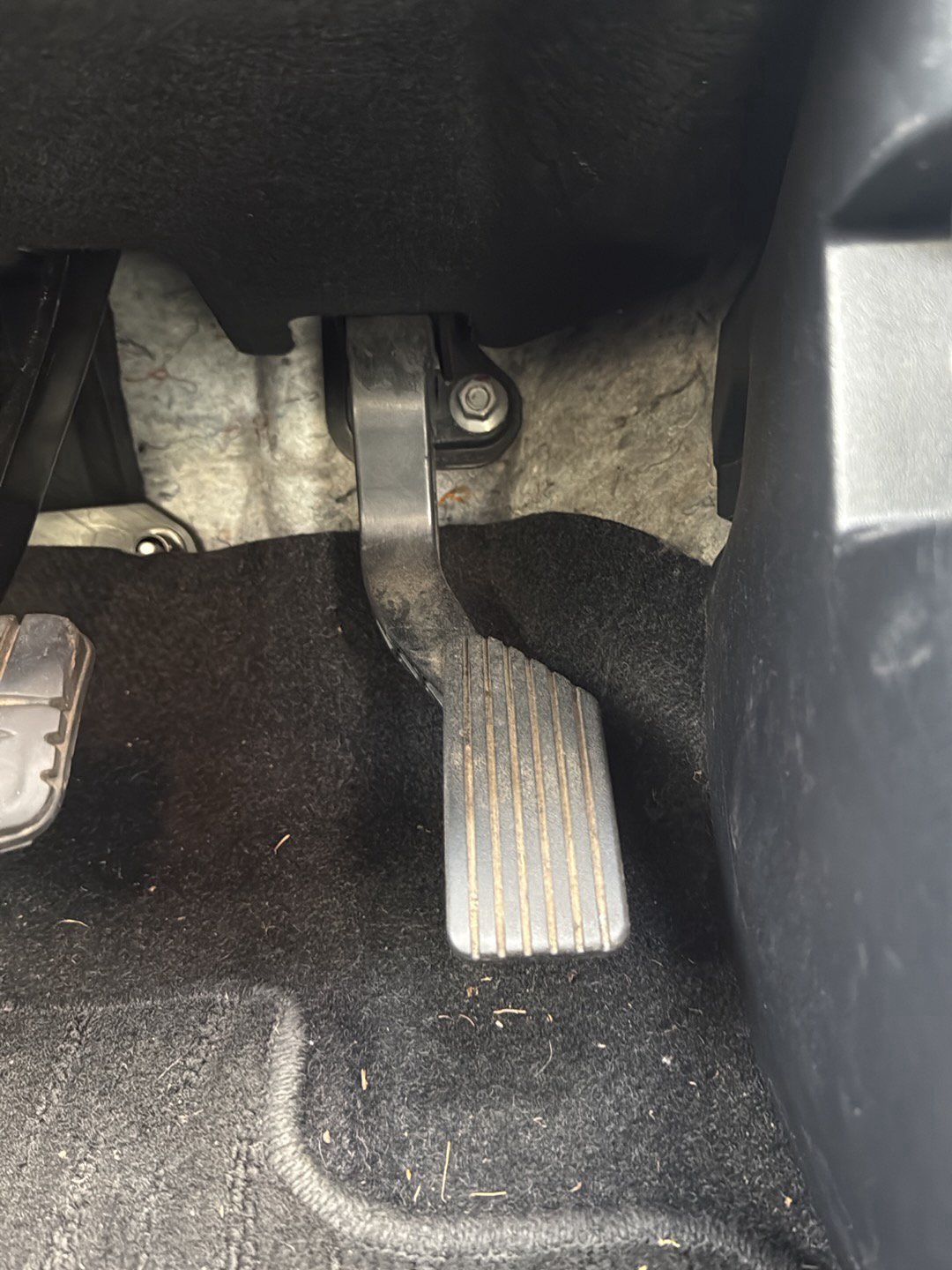 2004-2012 Mitsubishi Galant DJ CY4A - Accelerator Pedal PN: