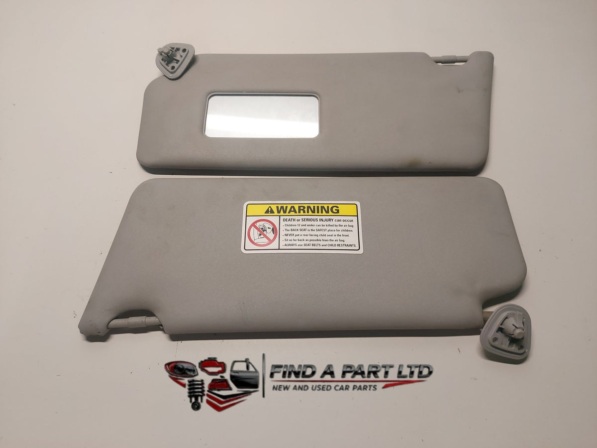 2004 Toyota Camry XV30 - Sun Visor Pair PN:
