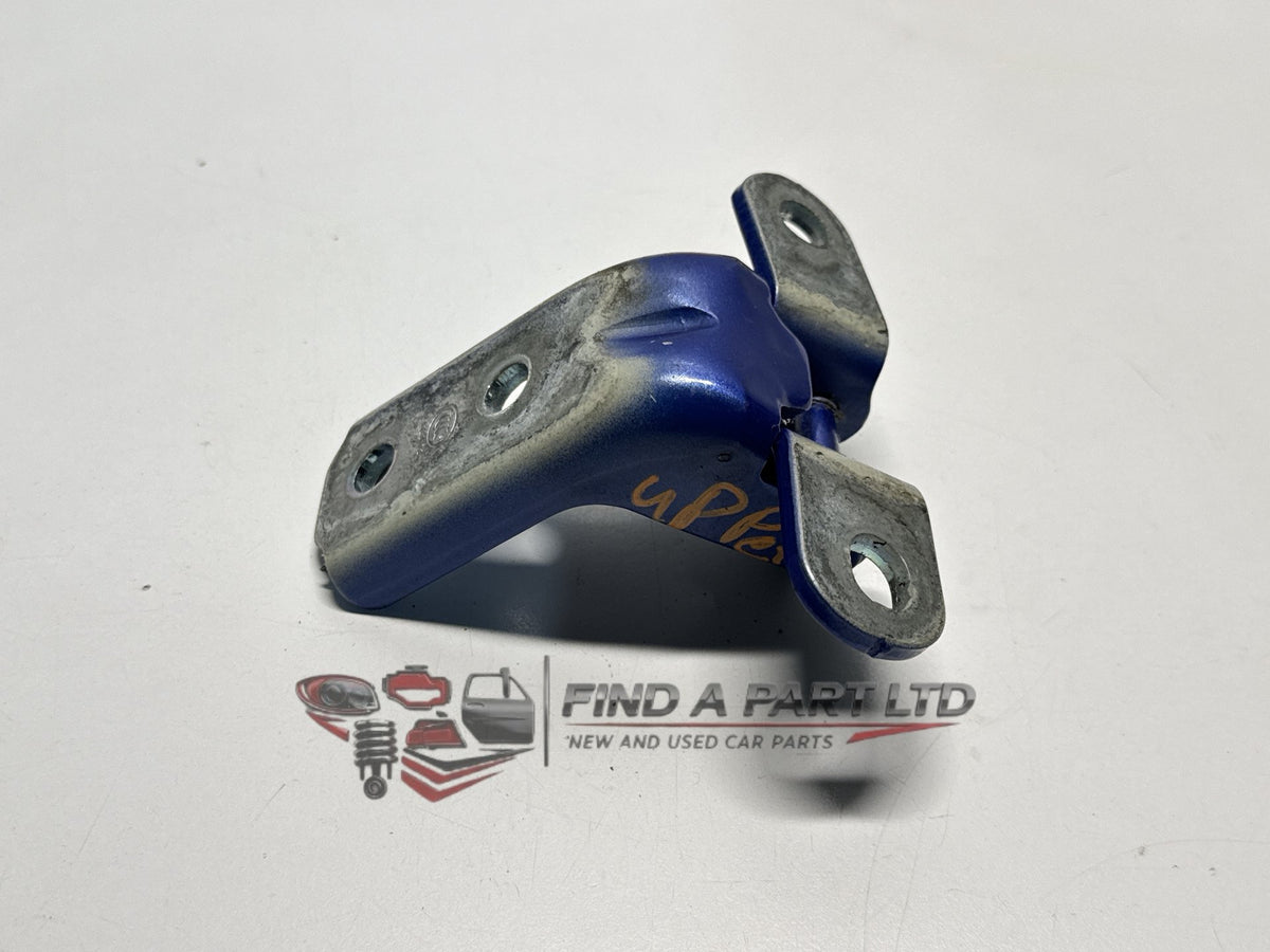 2014 Kia Rio JB - Right Upper Door Hinge PN: