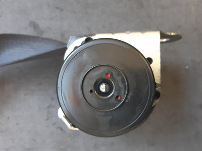 Nov 2006 to Sep 2009 - Mitsubishi Outlander ZG - Right Rear Centre Seat Belt - Mid