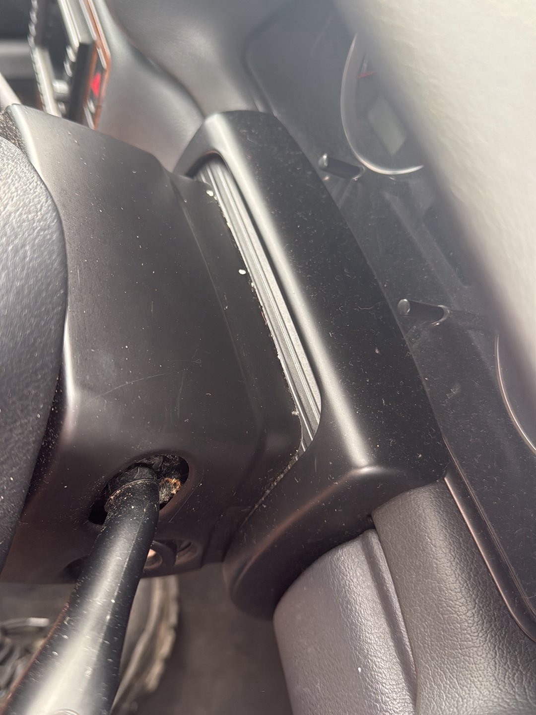 1998-2005 Volkswagen Passat- Steering Column Shroud PN: