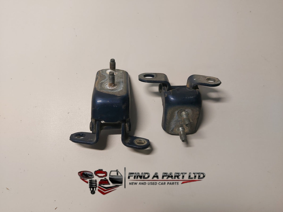 1996 Toyota Corolla E100 - Left Rear Door Hinge Set PN: