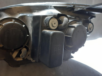 Jul 2008 to Sep 2015 - Holden Captiva/Captiva 5 CG Maxx - Right Headlight - (4Th Vin = D)