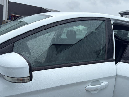 2007-2014 Ford Mondeo MK4 - Left Front Door Window PN: