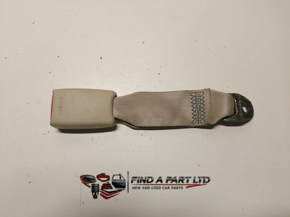 2004 Toyota Ipsum - Centre Seat Belt Stalk PN: G2285