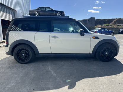 2008-2014 MINI Cooper R55 WMWML320X0TM93432