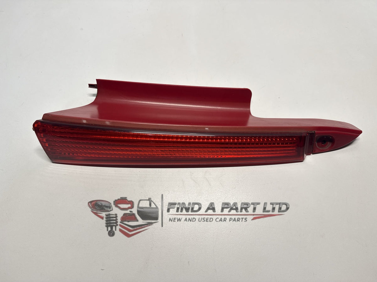 2008 Citroen C4 LC - Right Rear Reflector Light PN: 4CZX-13404-D