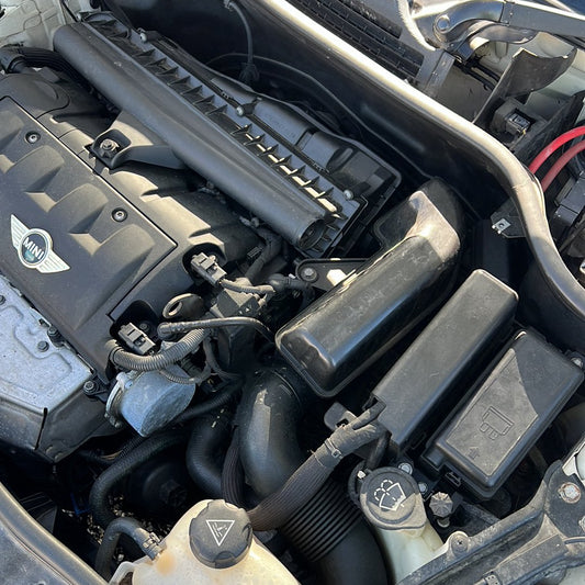 2008-2014 MINI Cooper R55 WMWML320X0TM93432 - Air Intake PN:
