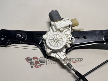 2008 BMW 320i E90 - Right Front Window Regulator/Motor PN: BROSE 7060266 S