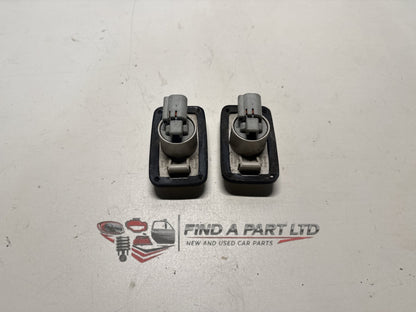 2006 Nissan X-Trail T30 - Front Indicator Pair PN: 5320
