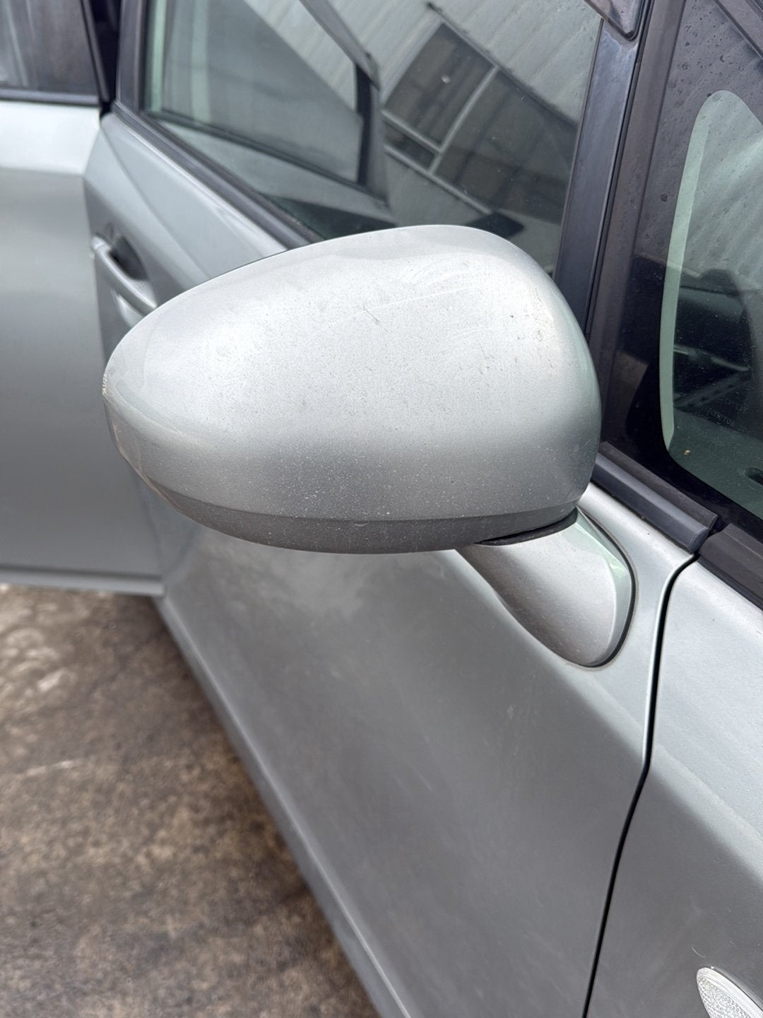2009-2017 Toyota Wish ZGE20 - Right Door Mirror PN: