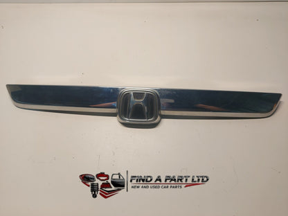 2007 Honda CR-V RE4 - Rear Garnish PN: 74890 SWA