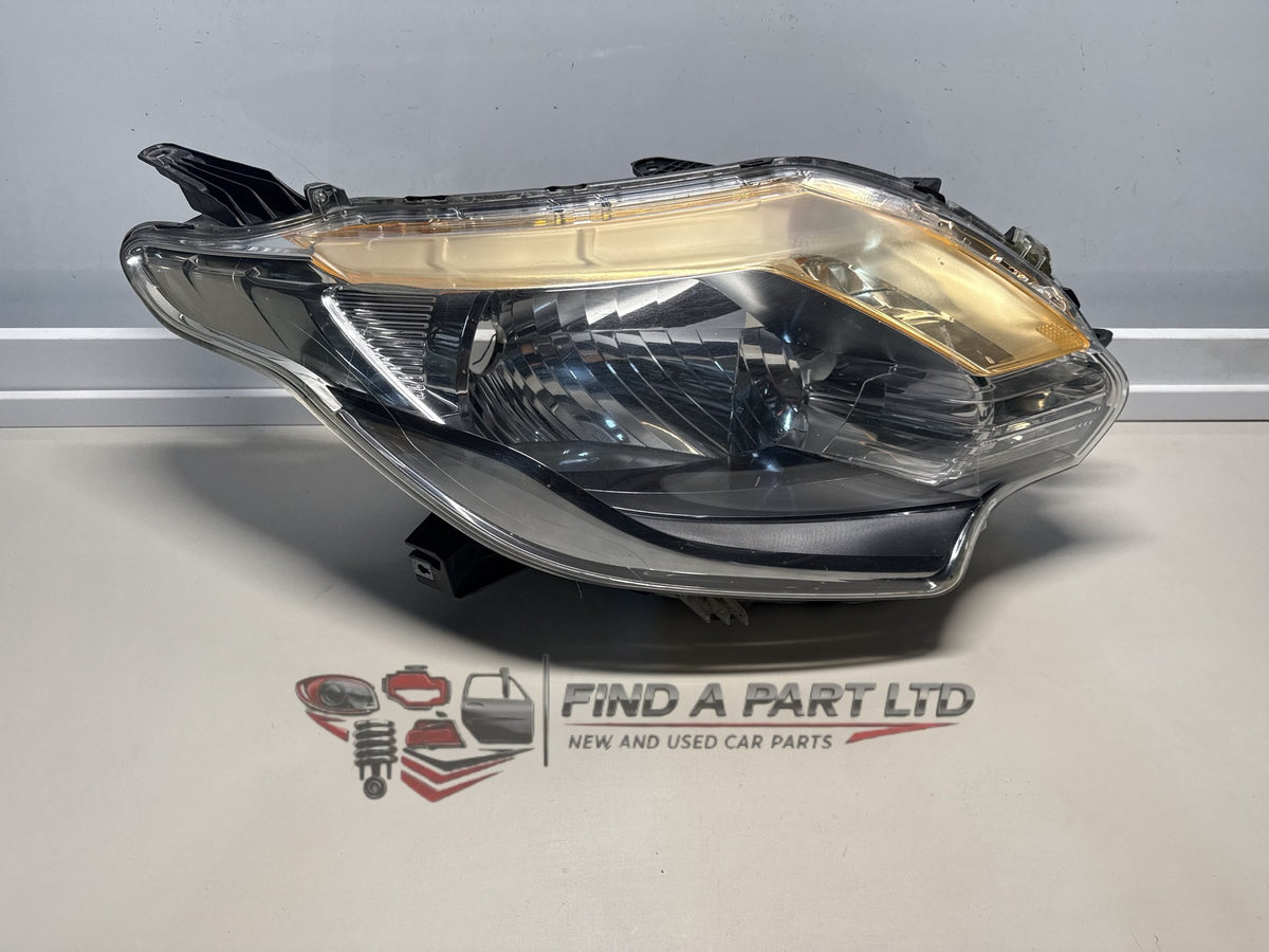 2017 Mitsubishi Triton - Right Headlight PN: W2107