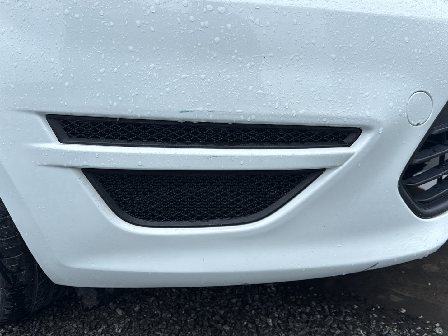 2007-2014 Ford Mondeo MK4 - Left Spotlight Bezel PN: