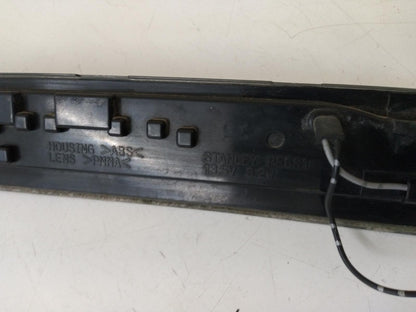 Nov 2006 to Sep 2009 - Mitsubishi Outlander ZG - High Level Stoplight