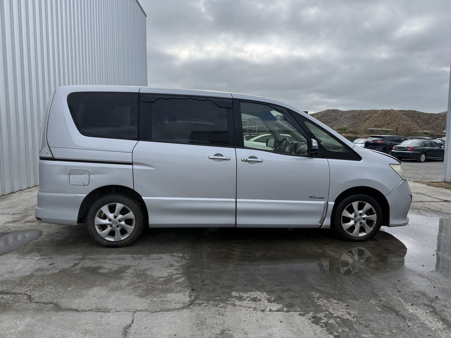 2010-2016 Nissan Serena S-Hybrid HFC26