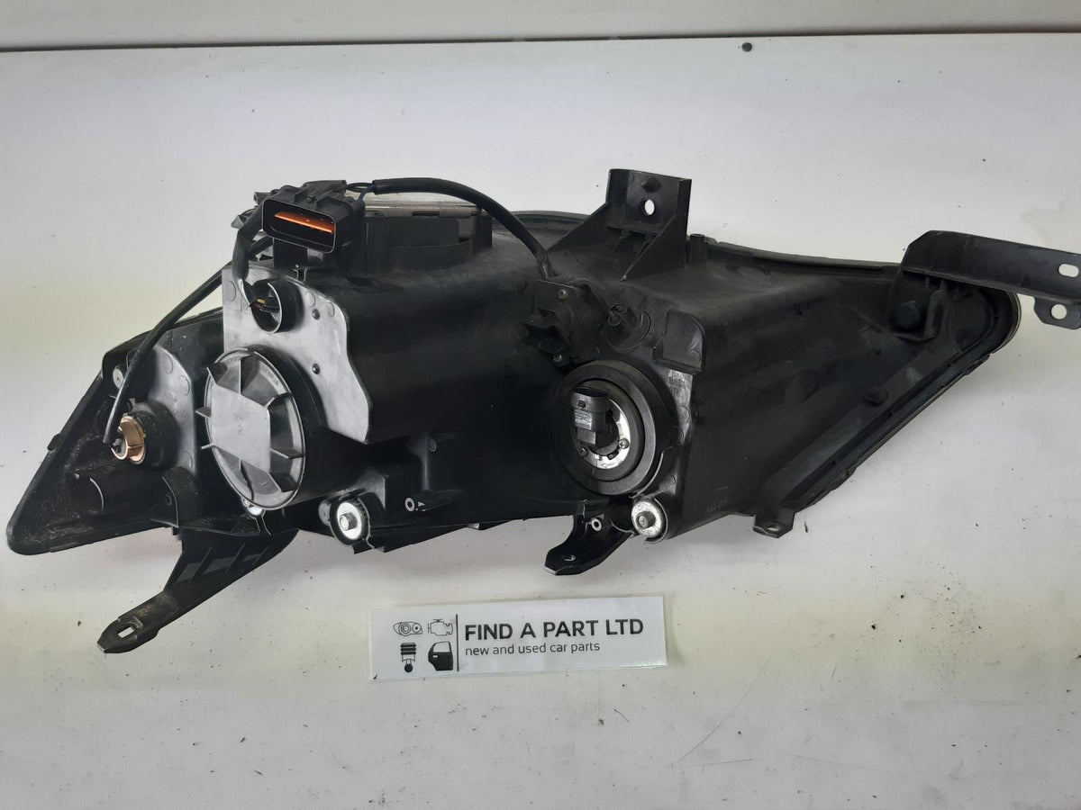 Nov 2006 to Oct 2007 - Mitsubishi Outlander ZG - Right Headlight - Xenon Type