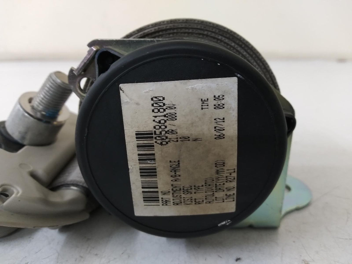 Nov 2006 to Sep 2009 - Mitsubishi Outlander ZG - Left Rear Seat Belt - Mid