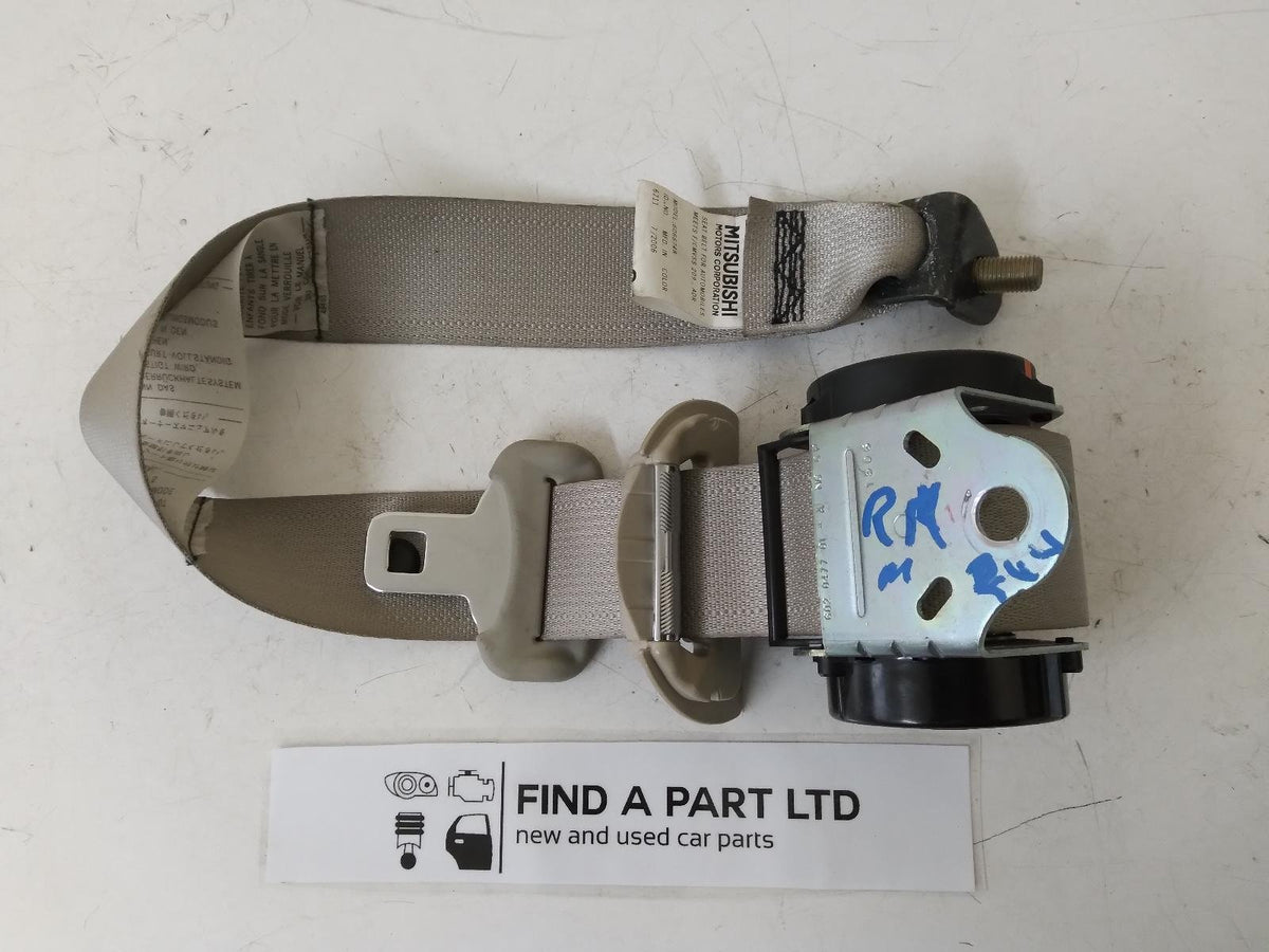 Nov 2006 to Sep 2009 - Mitsubishi Outlander ZG - Right Rear Centre Seat Belt - Mid