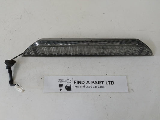 Nov 2006 to Sep 2009 - Mitsubishi Outlander ZG - High Level Stoplight