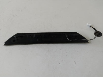 Nov 2006 to Sep 2009 - Mitsubishi Outlander ZG - High Level Stoplight